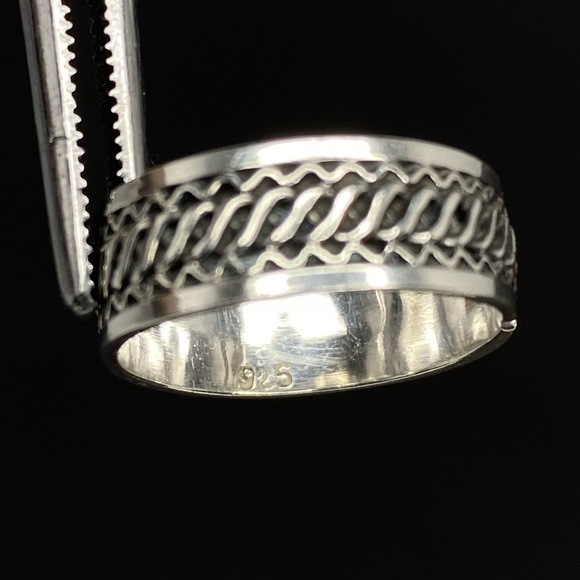 925 SILVER WOVEN CELTIC STYLE RING! - Picture 6 of 8